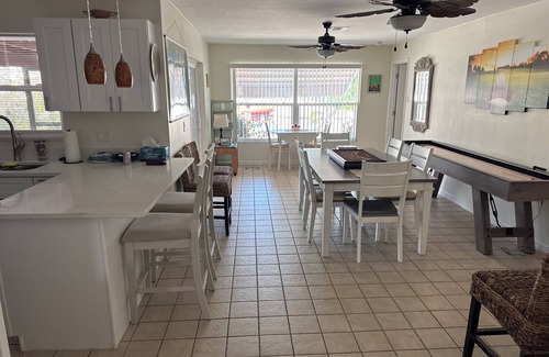 Saint James City House | Turn Key Island Getaway. Pine Island breeze. Dock/Lift. 3/2nBoat,Fish,Golf,Relax