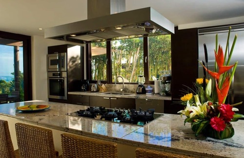 Emiliano Zapata Villa | Turquesa in Porta Fortuna by Personal Villas - Beautiful Pool and Beach