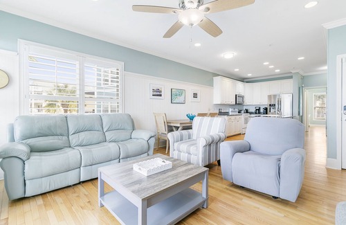 Folly Beach House | Turtle Bay 16 - Panoramic Riverview Townhouse - Next To Pool - Minutes to the Beach