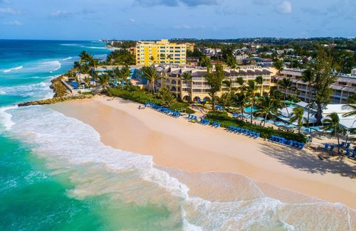 Maxwell Hotel | Turtle Beach by Elegant Hotels All Suites All Inclusive