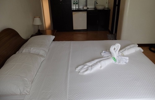 Manoc-Manoc Resort | Turtle Inn Resort