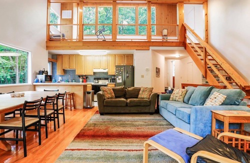 Berkeley Springs House | Turtle Pond- The cabin with it all!