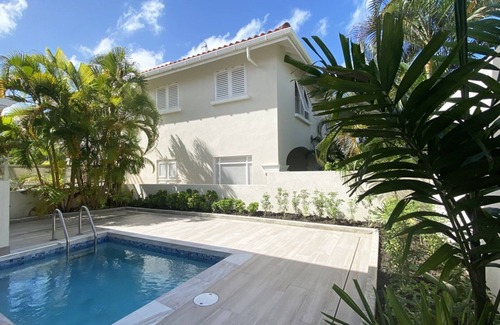 Porters House | Turtle View