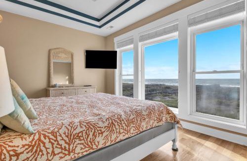 Caswell Beach House | Turtle Watch Too by Oak Island Accommodations