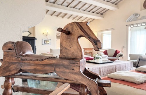San Casciano dei Bagni Villa | TUSCAN LUXURY/POOL/GARDENS - ALL I EXC YOURS/SLPS14/HOT SPRINGS/WALK TO VILLAGE