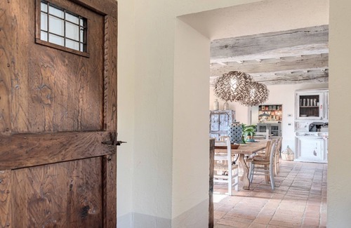 San Casciano dei Bagni Villa | TUSCAN LUXURY/POOL/GARDENS - ALL I EXC YOURS/SLPS14/HOT SPRINGS/WALK TO VILLAGE