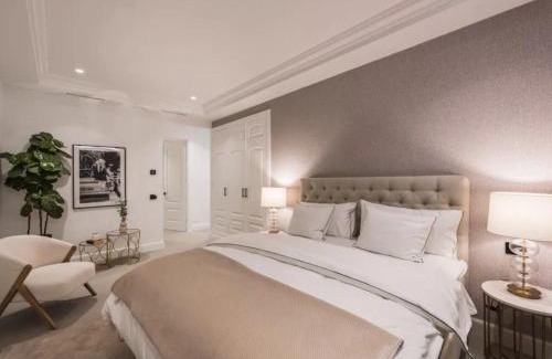 Forte dei Marmi Apartment | Tuscan Retreat