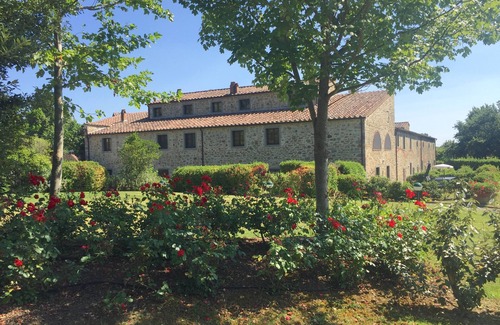 Cortona Apartment | Tuscan sun in elegant condo with private parking, at 3km from Cortona