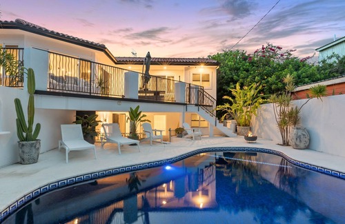 Sunrise Beach House | TUSCAN SUNRISE I Beach House Noosa Heads