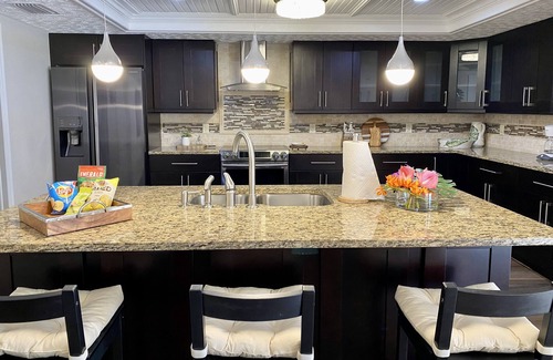 Tampa Villa | Tuscany Villa Backyard Oasis in the Heart of Tampa