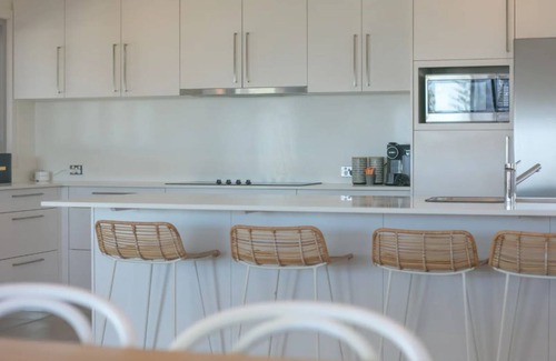 Yamba House | Tusk | Effortless Entertaining