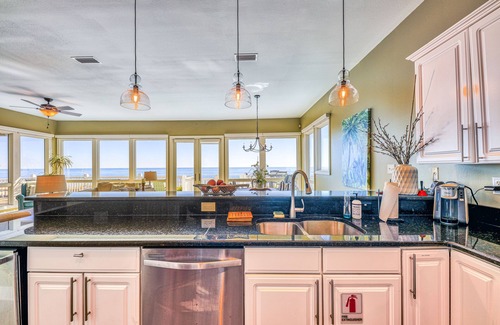 Gulf Shores House | 🏝️TWEEN WATERS🏝️ Gulf-front. Quiet, gated area with pool & tennis. Family favorite