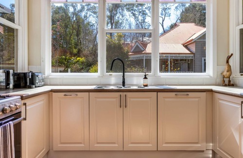 Leura House | Twenty 2 Abbey in Leura