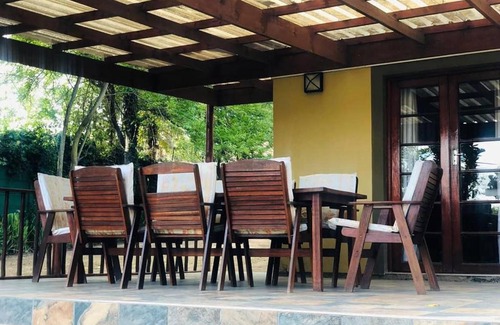 Umtata Bed & Breakfast | Twenty 4 Hour Rest Bed & Breakfast 1