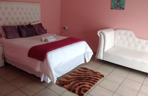 Phuthaditjhaba House | Twilight Breeze Lodge