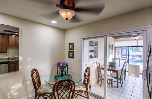 Yacht Club House | Twin house shared pool 2 King bedrooms, 1 sofa sleeps 8