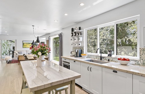 Sonoma House | Twin Oaks Pool, Garden, Terrace, Bocce & Hot tub