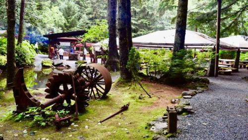 Mendenhaven House | Twin Peaks - Great Location! Walk to Mendenhall Glacier - DISCOUNTS ON TOURS!