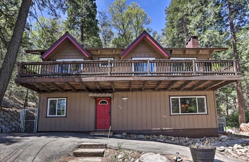 Twin Peaks House | Twin Peaks Retreat about 3 Mi to Lake Arrowhead!