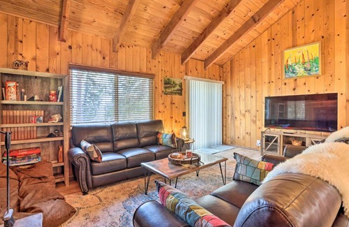 Twin Peaks House | Twin Peaks Retreat about 3 Mi to Lake Arrowhead!