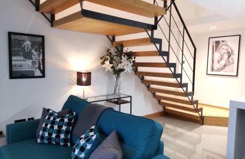 Frampton House | Twitter Barn