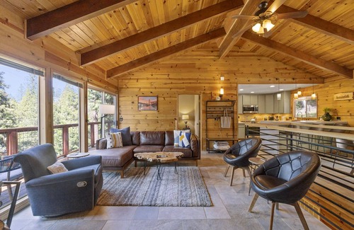 Twain Harte Cabin | Two adjacent Summer Cabins w/hot tub and glamping - sleeps 20