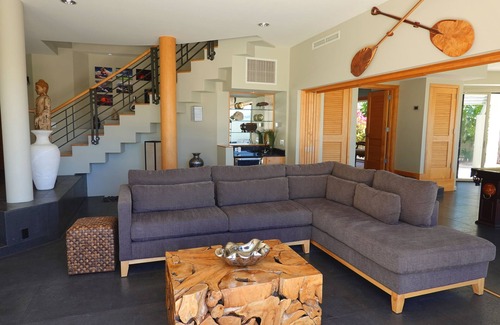 Kamuela House | Two Adjoining Luxury Homes in Mauna Lani - 12 bdr, 2 heated pools, 16,000 sqft