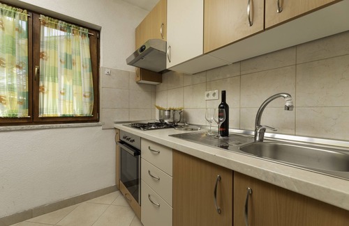 Marsici Apartment | Two bedroom apartment with terrace and sea view Sveti Vid, Krk (A-22249-b)