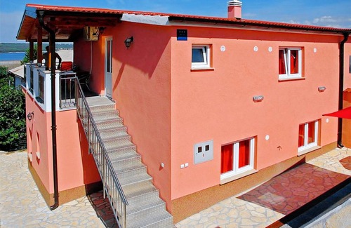 Gornji Karin Apartment | Two bedroom apartment with terrace and sea view Karin Gornji, Novigrad (A-18387-b)