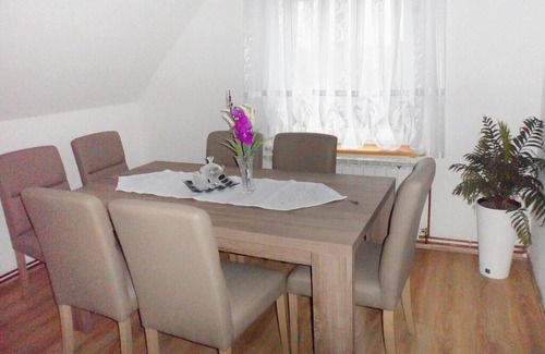 Smoljanac Apartment | Two bedroom apartment with balcony Smoljanac, Plitvice (A-5194-b)