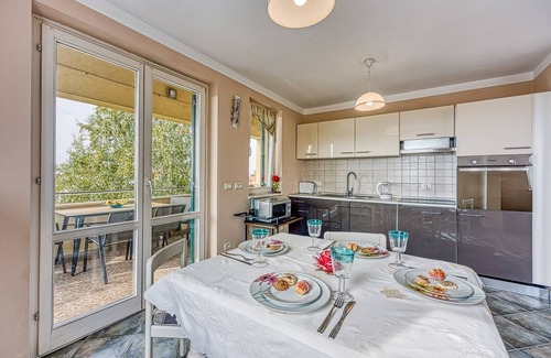 Rovinjsko Selo Apartment | Two-bedroom Apartment Mare A1 with shared Pool