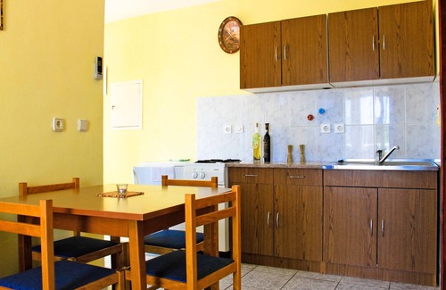 Businci Apartment | Two bedroom apartment with balcony Rastići, Čiovo (A-6863-f)