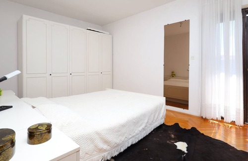 Baska Voda Apartment | Two bedroom apartment with terrace Baška Voda, Makarska (A-21337-a)