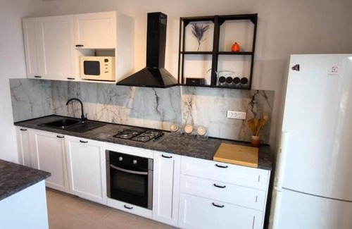 Stomorska Apartment | Two bedroom apartment near beach Stomorska, Šolta (A-24449-a)
