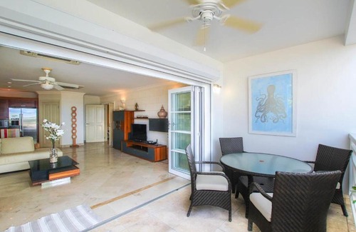 Old Trees Bay Apartment | Two-Bedroom Apartment by Bluescape