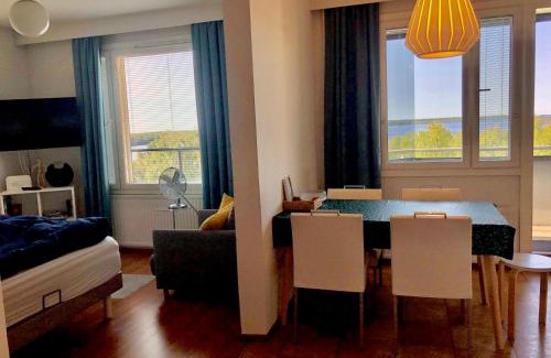 Kemi Apartment | Two bedroom apartment Best view to the sea Glassed Balcony FREE PRIVATE PARKING