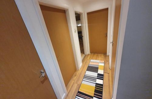 Preston Apartment | Two Bedroom Apartment, Free parking, Close to UCLAN and free WIFI
