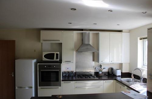 Preston Apartment | Two Bedroom Apartment, Free parking, Close to UCLAN and free WIFI