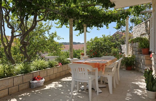 Lumbarda Apartment | Two bedroom apartment with terrace Lumbarda, Korčula (A-4473-a)