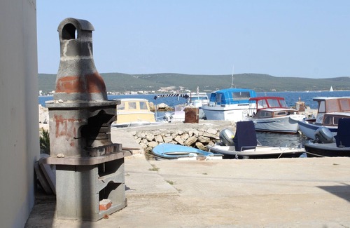 Nevidane Apartment | Two bedroom apartment with terrace and sea view Neviđane, Pašman (A-8453-d)