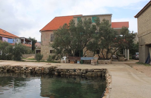 Nevidane Apartment | Two bedroom apartment near beach Neviđane, Pašman (A-8528-b)