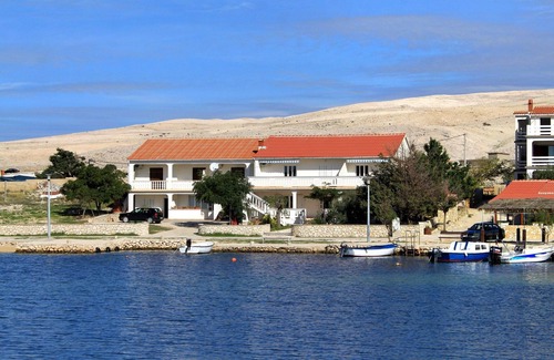 Kustici Apartment | Two bedroom apartment near beach Kustići, Pag (A-6355-b)