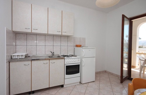 Kustici Apartment | Two bedroom apartment near beach Kustići, Pag (A-6355-d)