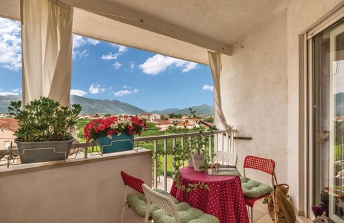 Metkovic Apartment | Two-Bedroom Apartment in Metkovic