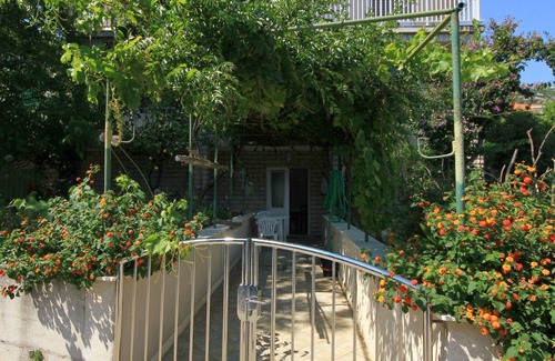 Viganj Apartment | Two bedroom apartment near beach Viganj, Pelješac (A-633-c)