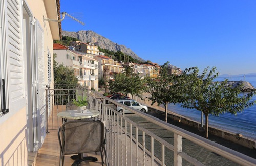 Podgora Apartment | Two bedroom apartment near beach Podgora, Makarska (A-2657-a)