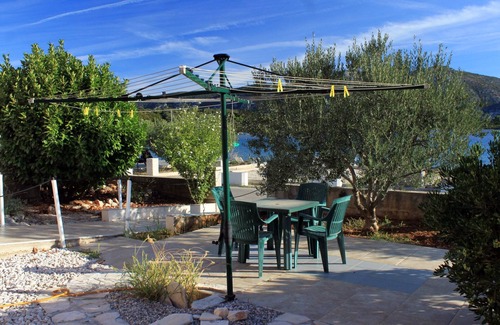 Kneza Apartment | Two bedroom apartment near beach Kneža, Korčula (A-9168-b)