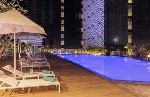 Garhoud Apartment | Two Bedroom Apartment Near Qova Café