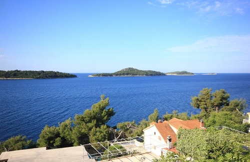 Prizba Apartment | Two bedroom apartment near beach Prižba, Korčula (A-10063-a)