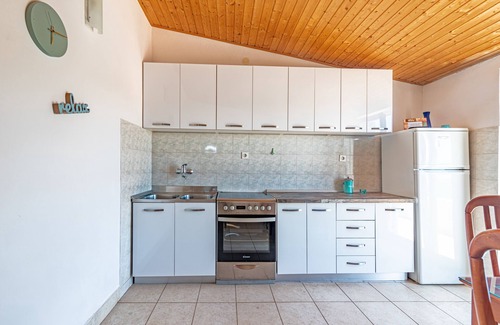 Pokrivenik Apartment | Two bedroom apartment near beach Cove Pokrivenik, Hvar (A-4604-b)